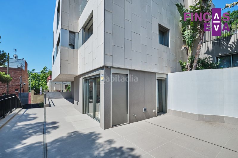 Foto a7f3d0e6-1ddc-4901-a392-26bbc18de4cd. Casa amb aparcament piscina a Sarrià Barcelona