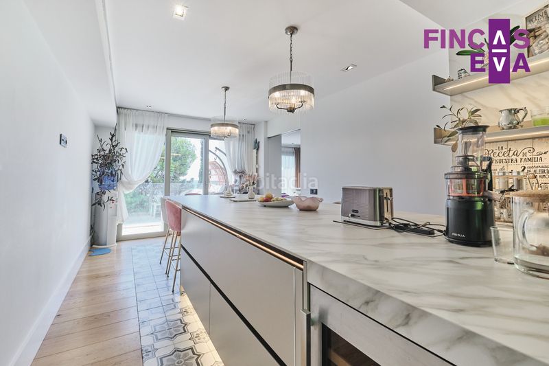 Foto c4cb64b6-c858-4cad-b3a3-041d33530889. Casa amb aparcament piscina a Sarrià Barcelona