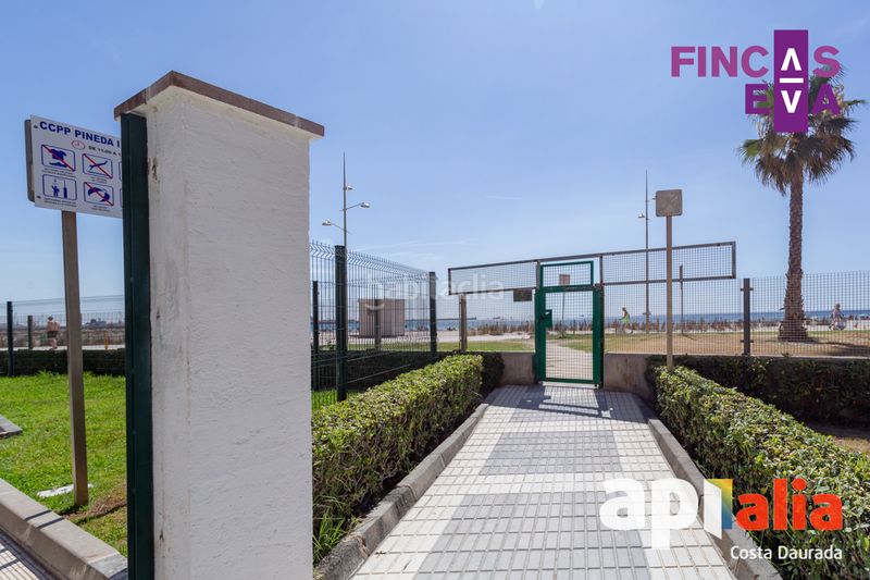 Foto 5960a104-90b5-4fa4-a70c-9c5aa8d5f199. Pis amb aparcament piscina a La Pineda Vila-seca