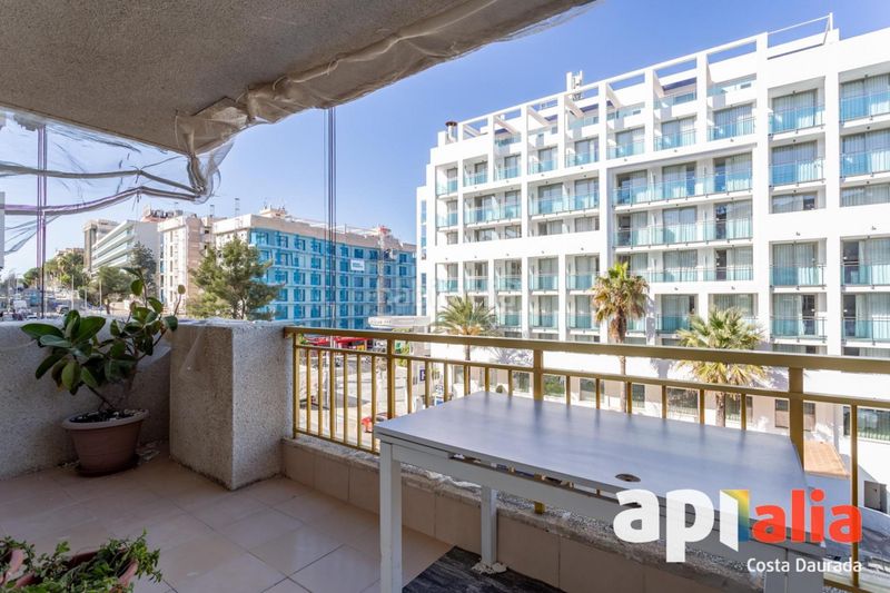 Foto b6cd2185-f846-46ba-a143-f74f872a116b. Pis amb calefacció piscina a Mar i Camp - Platja dels Capellans Salou