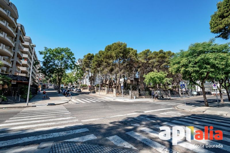 Foto dac5a828-fd2b-4520-a883-acce11554902. Pis amb calefacció piscina a Mar i Camp - Platja dels Capellans Salou