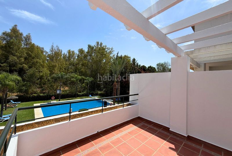 Foto c8ffb073-73bd-4ac0-8967-60c60e82a26a. Àtic amb aparcament a Las Brisas Marbella