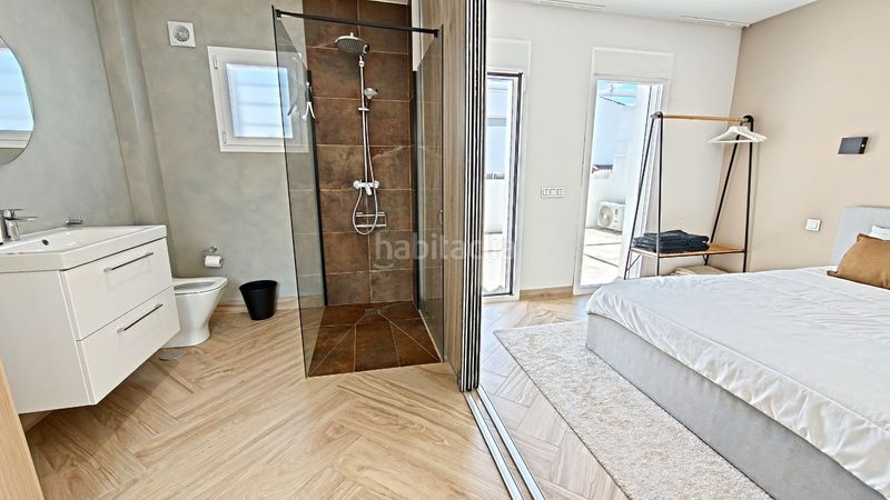 Foto 7035d87f-6935-4e93-b687-7e3c79173daf. Casa adossada amb aparcament piscina a Nueva Atalaya Estepona