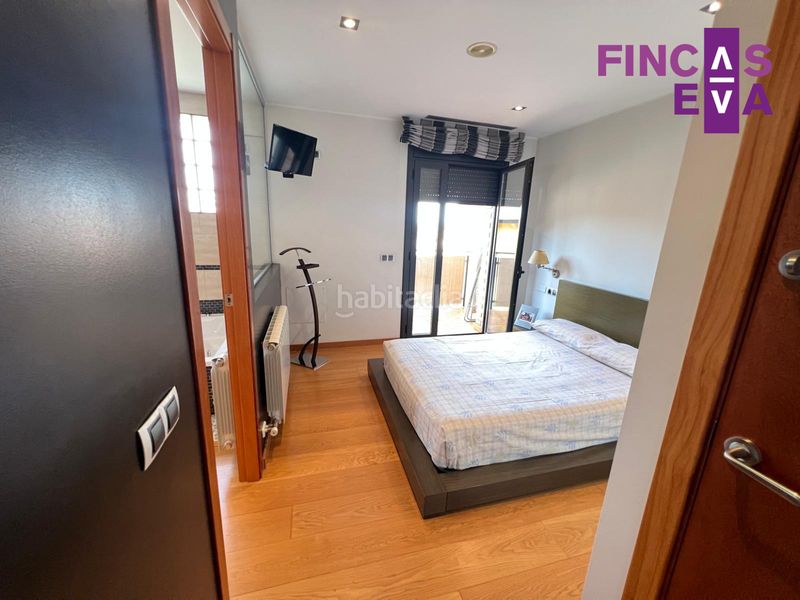 Foto 2d821d59-3570-4d60-a89c-2dce05ae2893. Casa amb calefacció aparcament a Roca del Vallès (La)