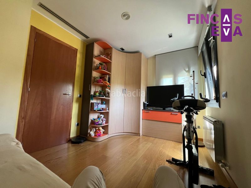 Foto 34a1e698-6dcb-4994-aad7-424935438521. Casa amb calefacció aparcament a Roca del Vallès (La)