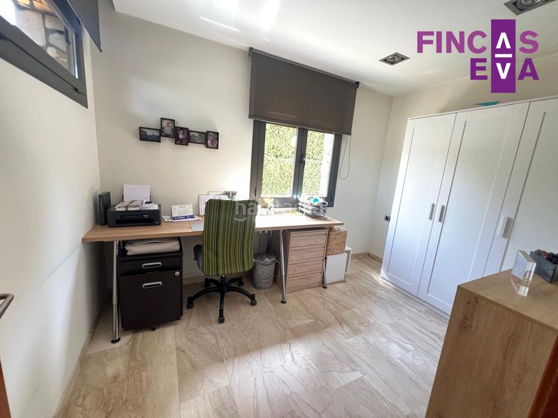 Foto 61048d58-1470-47f1-9716-f363e66d7d24. Casa amb calefacció aparcament a Roca del Vallès (La)