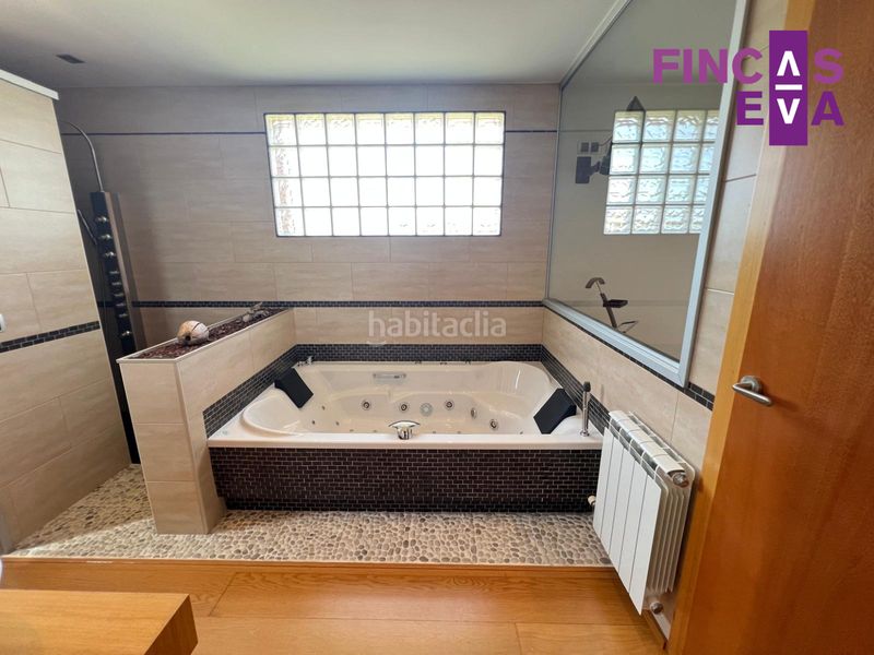 Foto 6be86a5d-85b2-4baa-bd29-a1e5121fb2b0. Casa amb calefacció aparcament a Roca del Vallès (La)