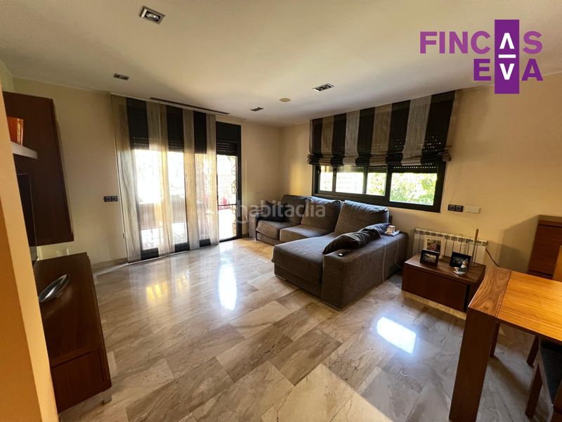 Foto 772759db-e82a-4e79-84a4-f47db3726556. Casa amb calefacció aparcament a Roca del Vallès (La)