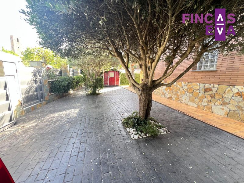 Foto c799358c-bb34-4e81-b433-fa27bcb8b2ec. Casa amb calefacció aparcament a Roca del Vallès (La)