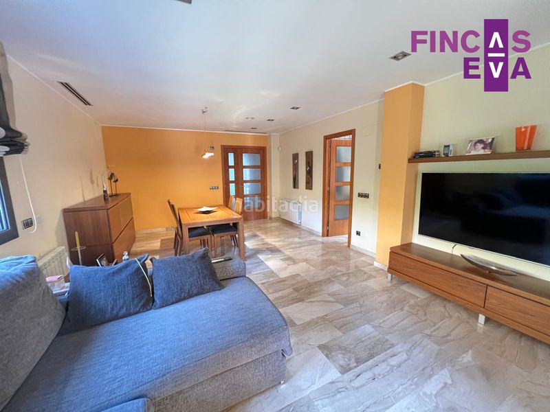 Foto cfb50f66-2aed-4f86-8bbe-8c05f89f3283. Casa amb calefacció aparcament a Roca del Vallès (La)
