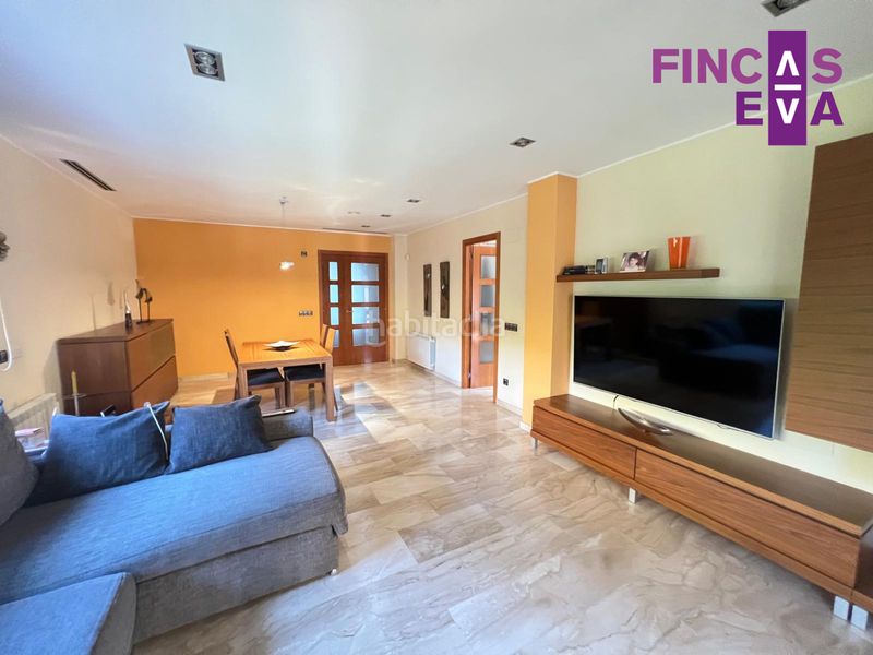Foto ecc06ea0-fb76-4182-bef0-c770f538e98f. Casa amb calefacció aparcament a Roca del Vallès (La)