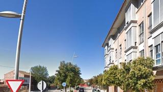Location Local commercial à Avenida príncipe de asturias 13. Local e 86 metros cuadrados en breuto