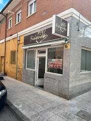 Location Local commercial à Calle moreda 2. Local comercial muy centrico