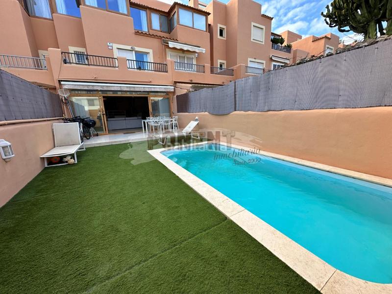 Foto 268b0f42-df77-4931-a5e9-0d780dde4a0b. Casa a schiera con riscaldamento in S´Eixample-Can Misses Ibiza