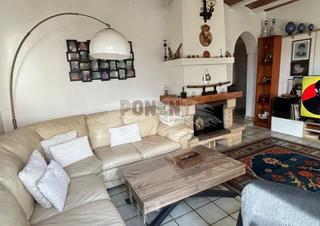 Casa a Santa Eulària des Riu. Amplia casa con encanto en puig den valls