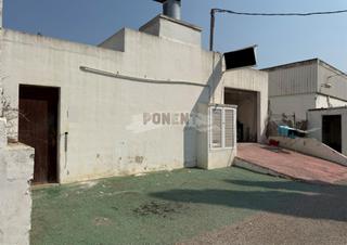 Bâtiment à usage industriel à S´Eixample-Can Misses. Nave en venta en can bufí