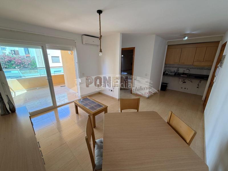 Foto 2f0458cf-e69d-490e-8862-1da2fd2a6775. Apartamento  con gran terraza en playa den bossa en Ibiza