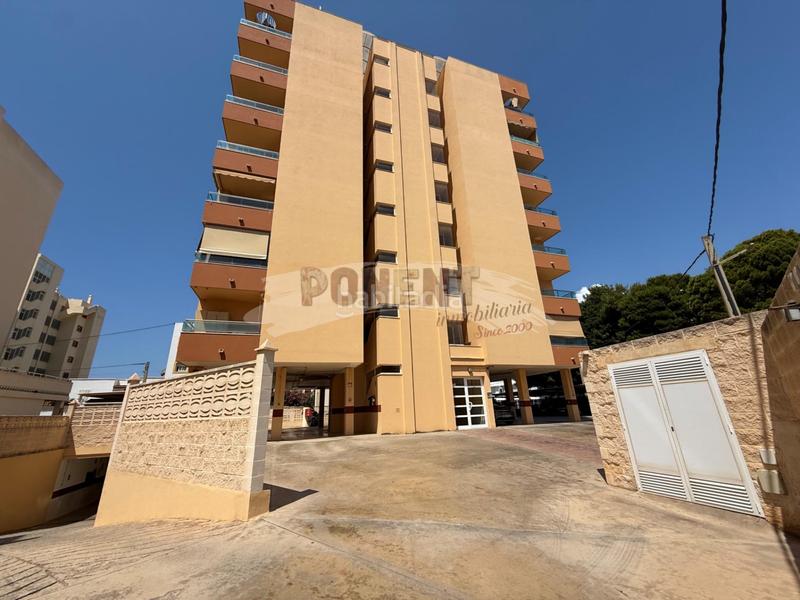 Foto b20e107b-9931-4073-814f-cc00f6703154. Apartamento  con gran terraza en playa den bossa en Ibiza