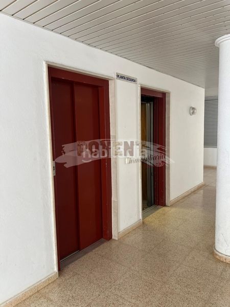 Foto 205a98fc-8886-445a-833c-b427cbe2c9c1. Apartament amb aparcament a Ses Figueretes - Platja d'en Bossa - Cas Serres Ibiza