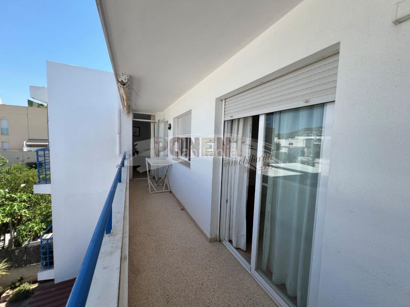 Foto ebf73f8d-5370-4611-a4ad-df2405a397db. Apartament amb aparcament a Ses Figueretes - Platja d'en Bossa - Cas Serres Ibiza