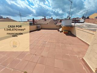 Maison  Carrer de l'aneto. Dos viviendas independientes en una sola casa en la gripia  les