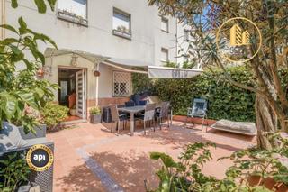 Maison jumele  Carrer dantoni torrella. Casa exclusiva con patio, terraza, buhardilla y garaje doble  l