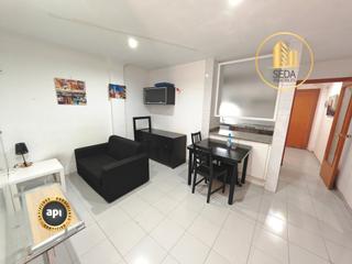 Estudi  Carrer de marinel·lo bosch. Loft con terraza privada en zona escuelas, junto a la universida