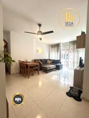 Pis  Carrer de regàs. Luminoso piso de 3 habitaciones con patio y trastero en sabadell
