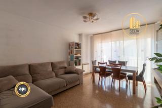 Dúplex  Carrer del viveret. Ático dúplex con gran terraza, estudio y estancias luminosas
