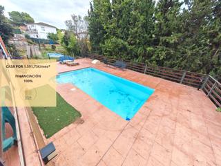 Casa  Avinguda dels roures. Chalet con piscina en sant muç listo para entrar a vivir