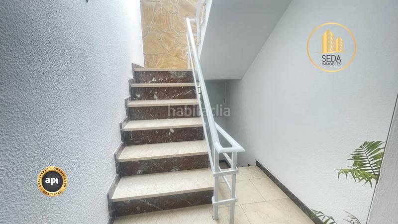 Foto 149d3a42-2297-40ea-be3d-64047d574397. Casa a schiera con riscaldamento in Poble Nou Terrassa