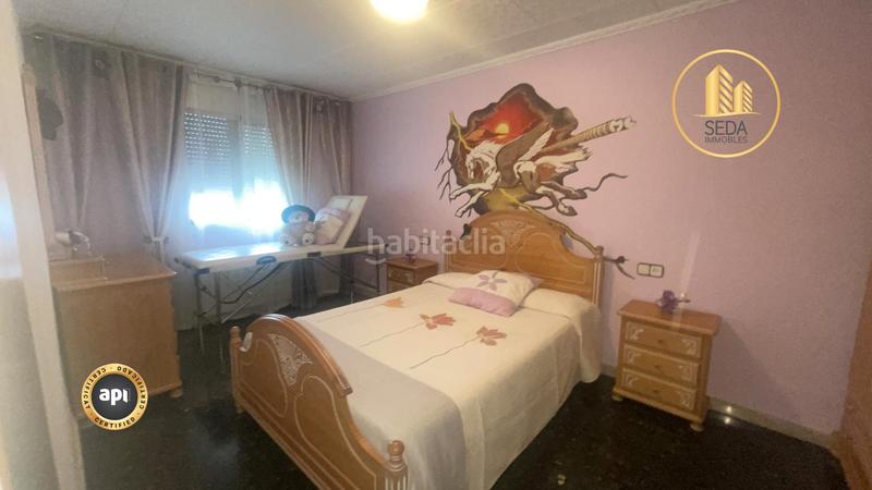 Foto 17b30ae4-c030-41ed-93f8-3907eeaa7d73. Casa a schiera con riscaldamento in Poble Nou Terrassa