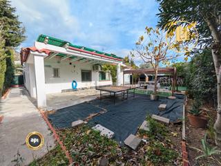 Xalet  Carrer miquel martí i pol. Casa en planta baja con jardín en zona tranquila de colera