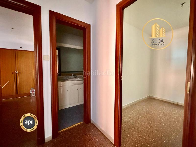 Foto aa844442-0c13-4246-a770-de85fd729dd9. Flat in Can Parellada Terrassa