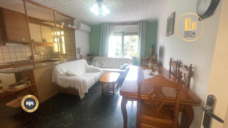 Foto a3a5ef7a-67ca-42de-9d61-a358a68eb30d. Casa adossada amb calefacció a Poble Nou Terrassa