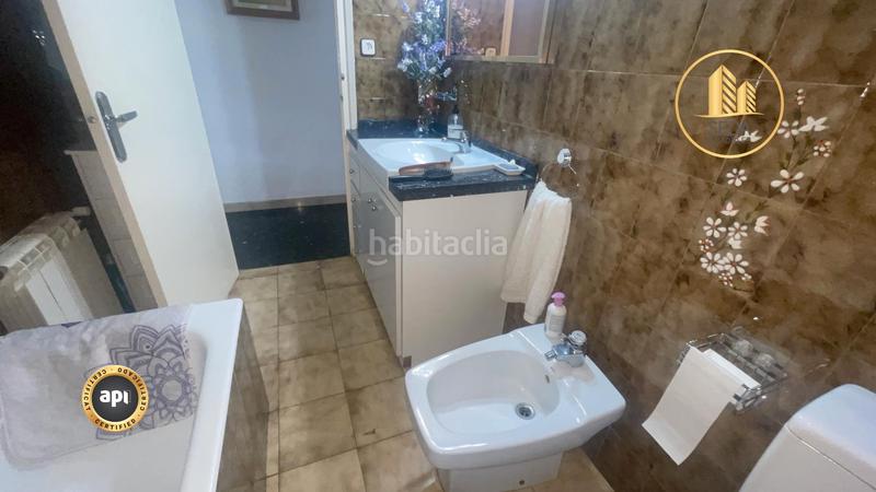 Foto afb6a9b4-c42c-462c-8bb0-aaee41457b29. Casa adossada amb calefacció a Poble Nou Terrassa