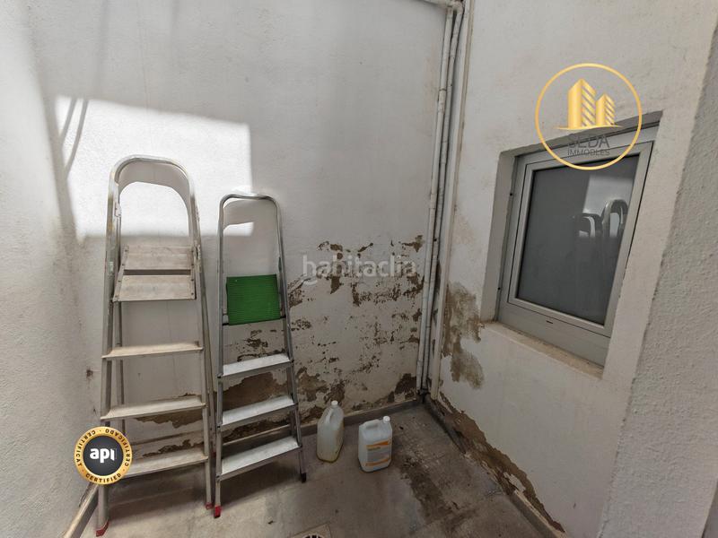 Foto 3b0b6ad5-d12d-4bf9-ab47-bbd6e1e3d40b. Affitto locale commerciale con riscaldamento in La Maurina Terrassa