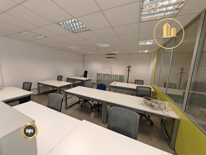 Foto 0e26c736-daaf-4154-8ad5-7d477ab71099. Alquiler local comercial gran local de 478 m² con terraza y oficinas en Terrassa