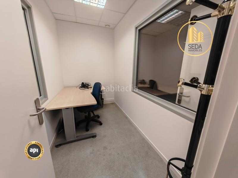 Foto 8826e07f-7ade-4f85-a6df-8e9326259e71. Alquiler local comercial gran local de 478 m² con terraza y oficinas en Terrassa