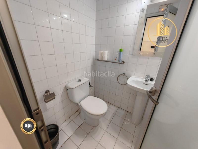 Foto 461d6598-cf95-42e7-9d57-6af1b79ae3c8. Lloguer local comercial amb calefacció a La Maurina Terrassa