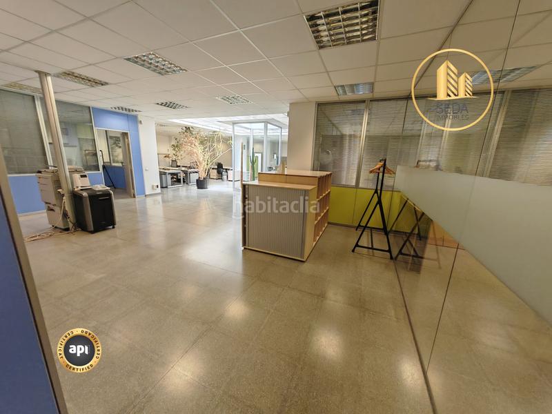 Foto 6d1966fe-e3b4-4a65-92fe-77166e1754a0. Rent business premise with heating in La Maurina Terrassa