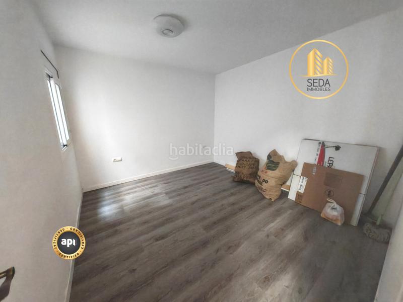 Foto 32ed13b5-9a52-4ec6-9e5e-43d93b0c3dc0. Appartement avec cheminée chauffage dans Barri del Centre Terrassa