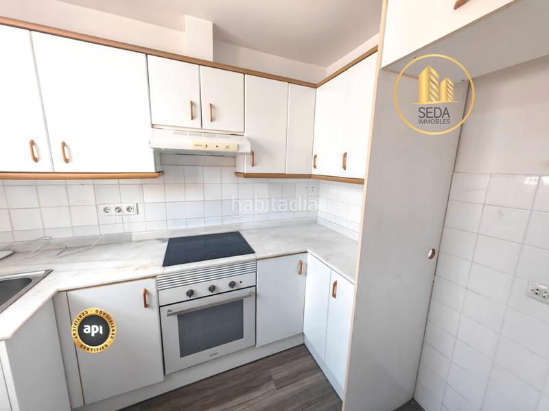 Foto 3527a0a7-7703-4434-8f38-939b377f7a00. Appartement avec cheminée chauffage dans Barri del Centre Terrassa