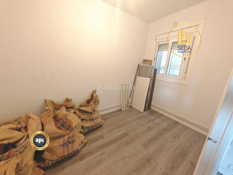 Foto a8b2863e-9240-48a8-8365-74847de48882. Appartement avec cheminée chauffage dans Barri del Centre Terrassa