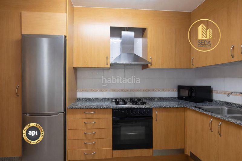 Foto a6aedb3e-f5a7-453e-8678-0e400b7079f2. Pis amb calefacció aparcament a Torre - Sana Terrassa