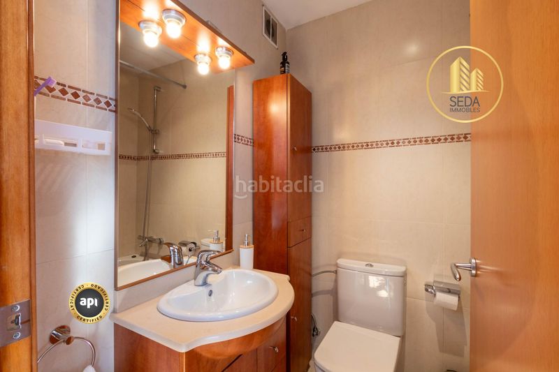 Foto 52b9c91c-b2d7-42cd-8492-7f799ff1d646. Casa adosada amplia y luminosa casa con terraza en el corazón en Ullastrell
