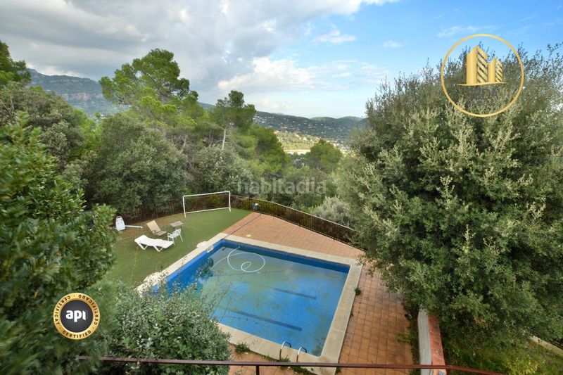 Foto 541effae-e0fa-471d-b6d2-e30c1d40fe1e. Xalet amb calefacció aparcament piscina a Matadepera