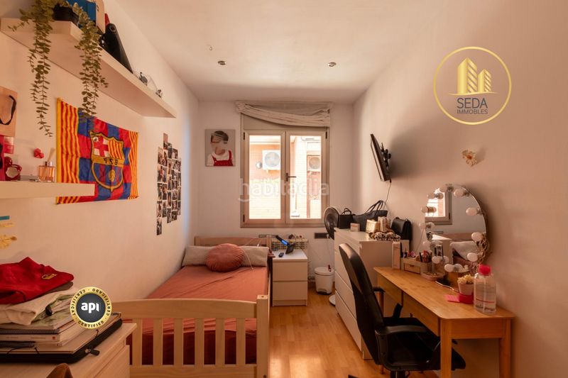 Foto a209dd27-e56a-4ae1-8489-28f648afbaec. Casa adosada amplia y luminosa casa con terraza en el corazón en Ullastrell