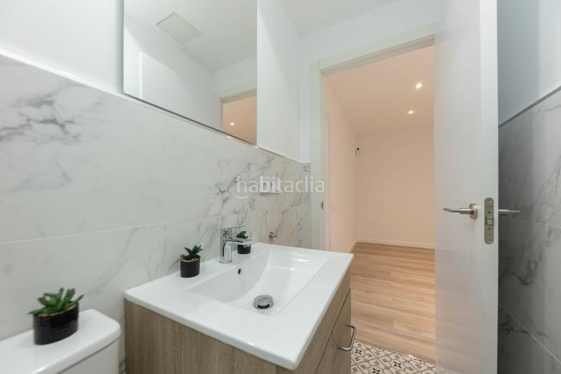 Foto 2d1f9588-6944-45f6-b354-bd43086cd86f. Ático  en venta – 2 terrazas, trastero y ubicación inmejorable en Sitges