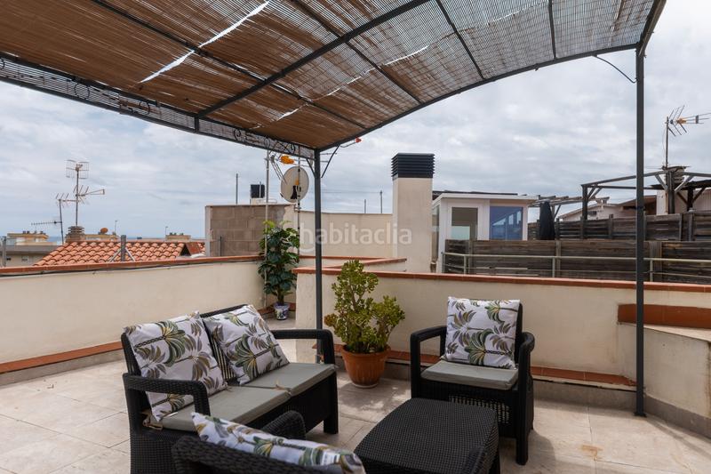 Foto b5d669b4-4876-41e2-9c24-bce1abd534b9. Ático  en venta – 2 terrazas, trastero y ubicación inmejorable en Sitges